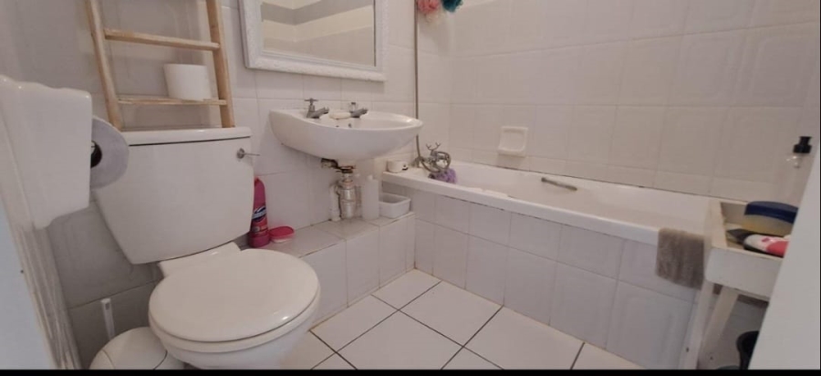 2 Bedroom Property for Sale in Gonubie North Eastern Cape